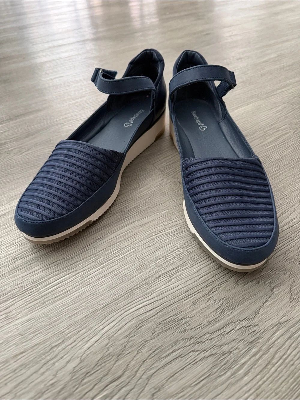 Baretraps Harmony Navy Blue Ankle-Strap Casual Wedge Flats Sz  10 EUC
